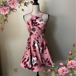OPEN BACK FIT & FLARE FLORAL PRINT DRESS PINK
